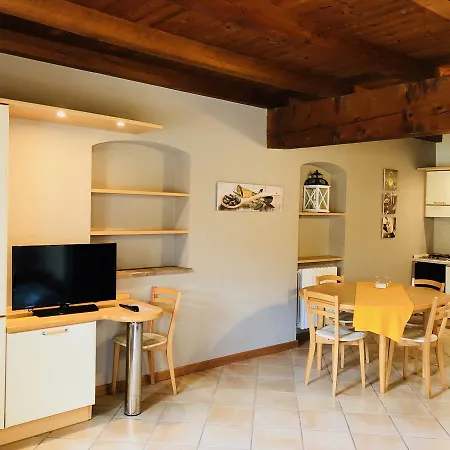 Bertoletta Village Апартаменти Песк'єра-дель-Гарда