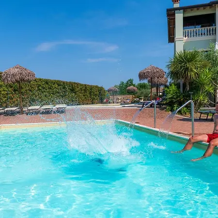Lägenhet Bertoletta Village Peschiera del Garda
